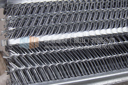 Ribbed lath